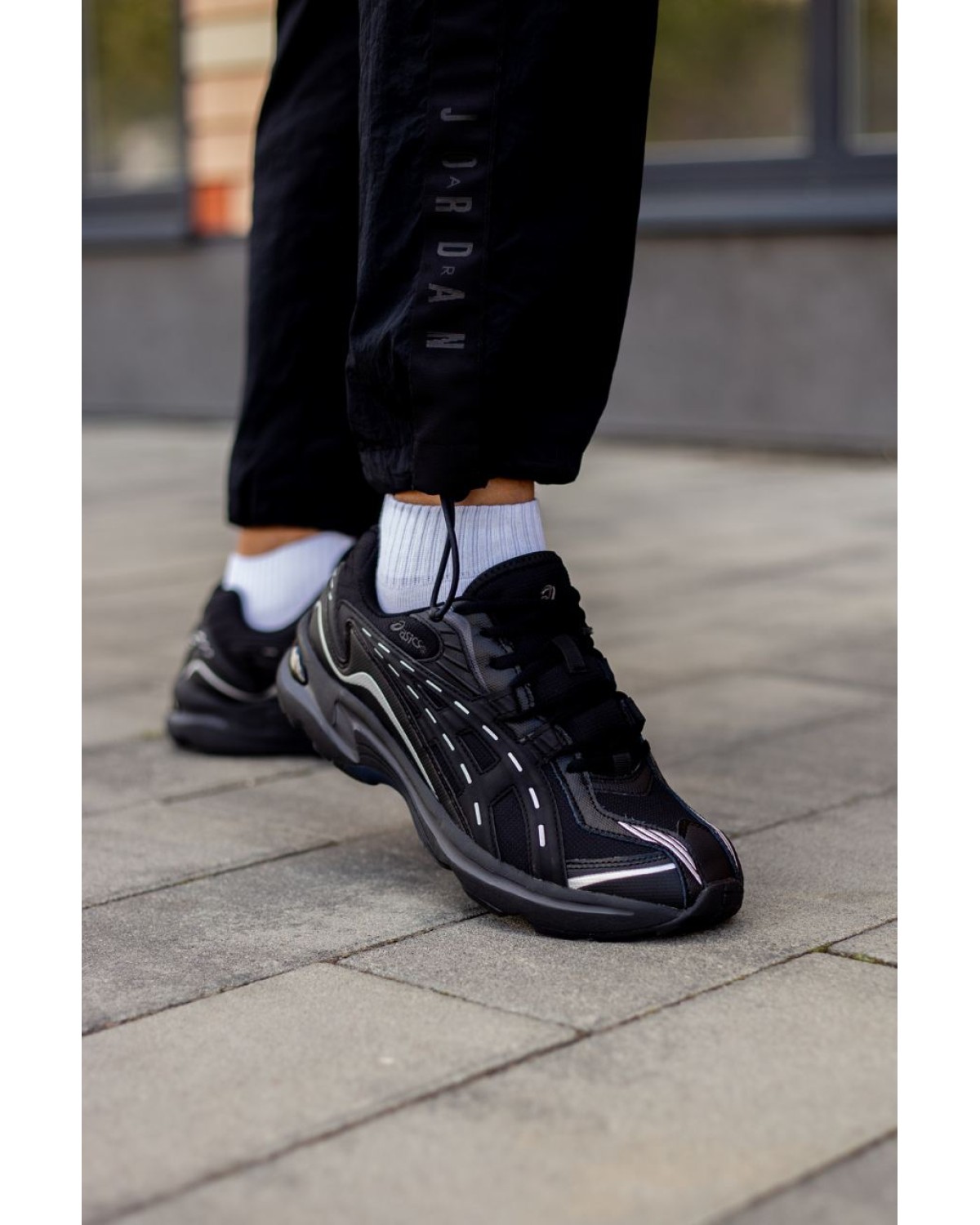 Asics Gel-Preleus Black White