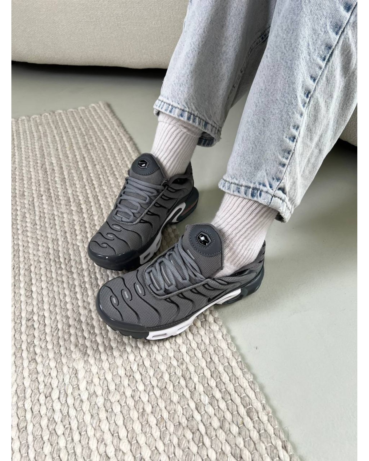 Nike Air Max TN Plus Grey White