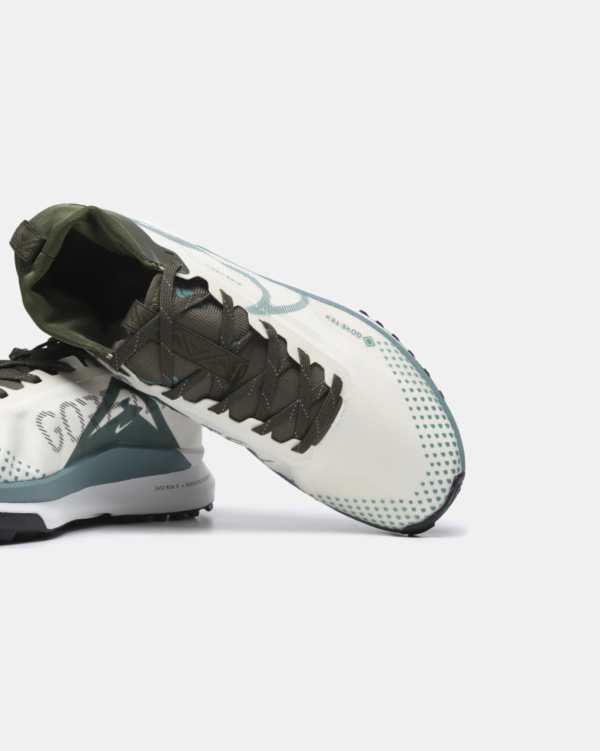 Nike Pegasus Trail 4 Gore-Tex White Blue Khaki