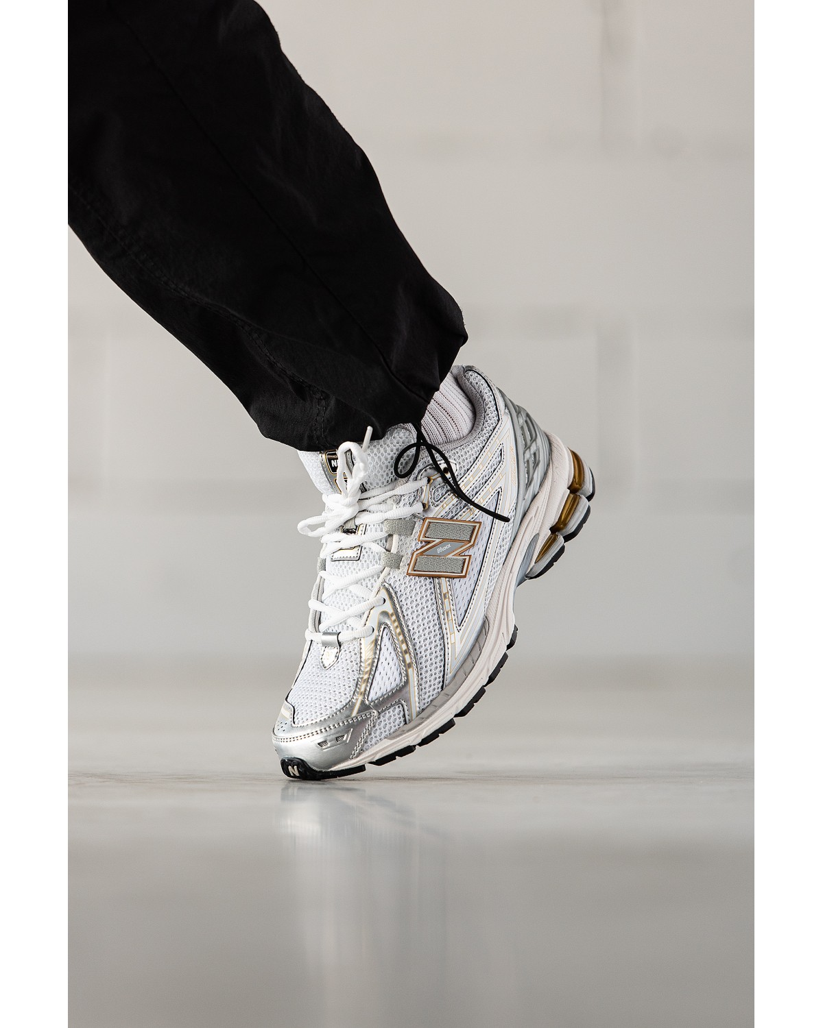 New Balance 1906R White Rain Cloud Silver Metallic