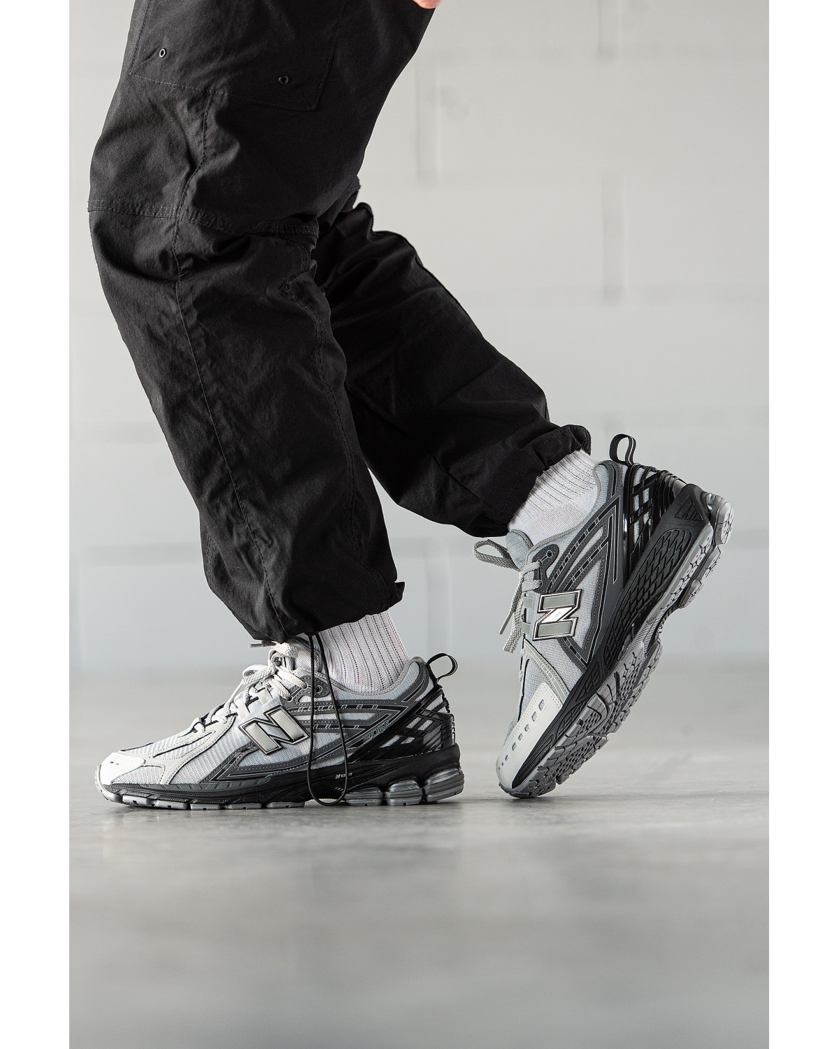 New Balance 1906R Gray