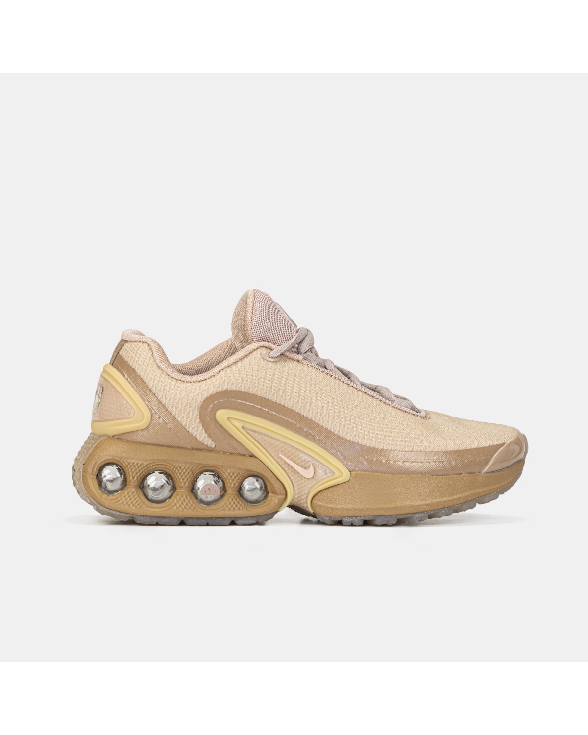 Nike Air Max Dn Isa Beige