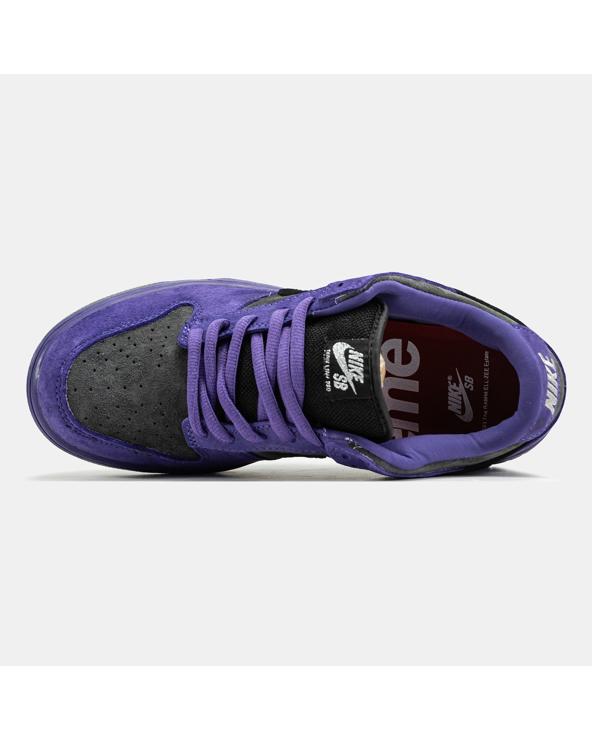Nike SB Dunk x Supreme