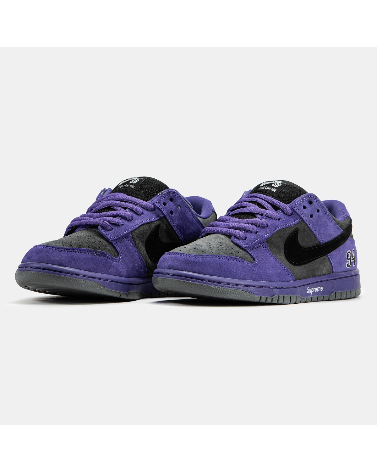Nike SB Dunk x Supreme