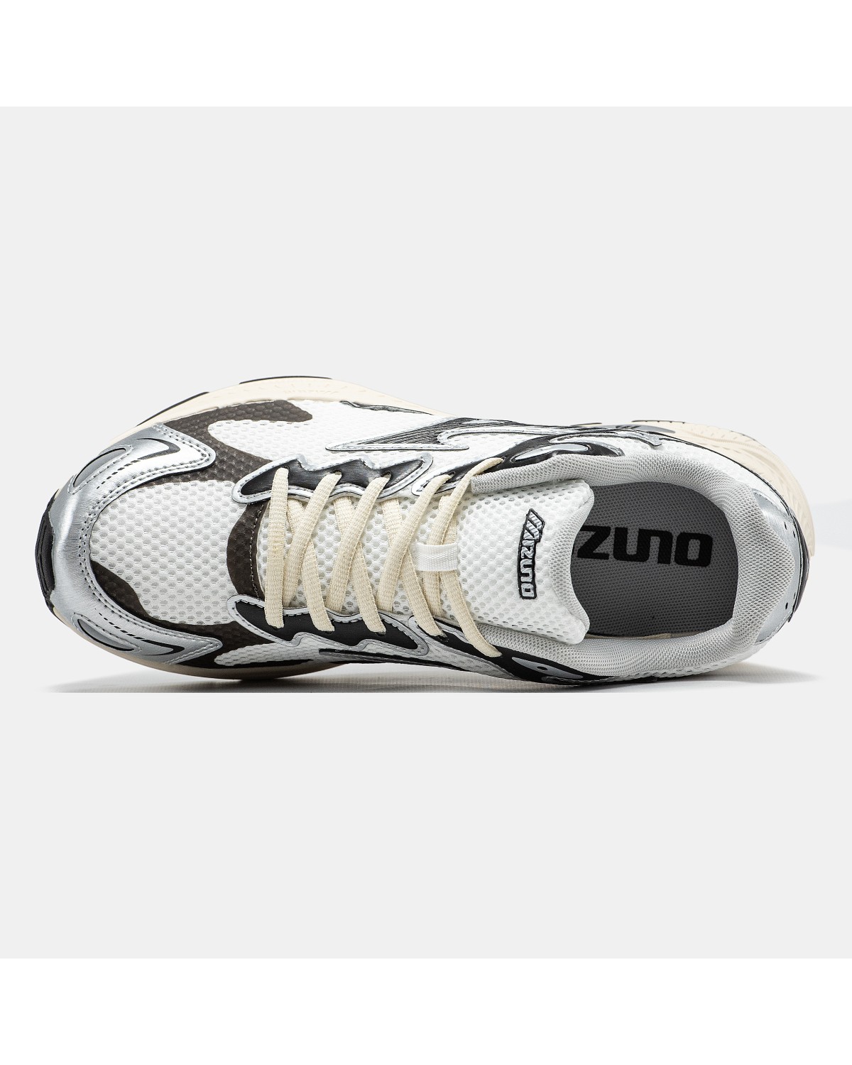 Mizuno Racer S