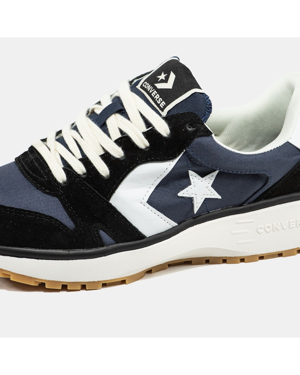 Converse Omni Trainer