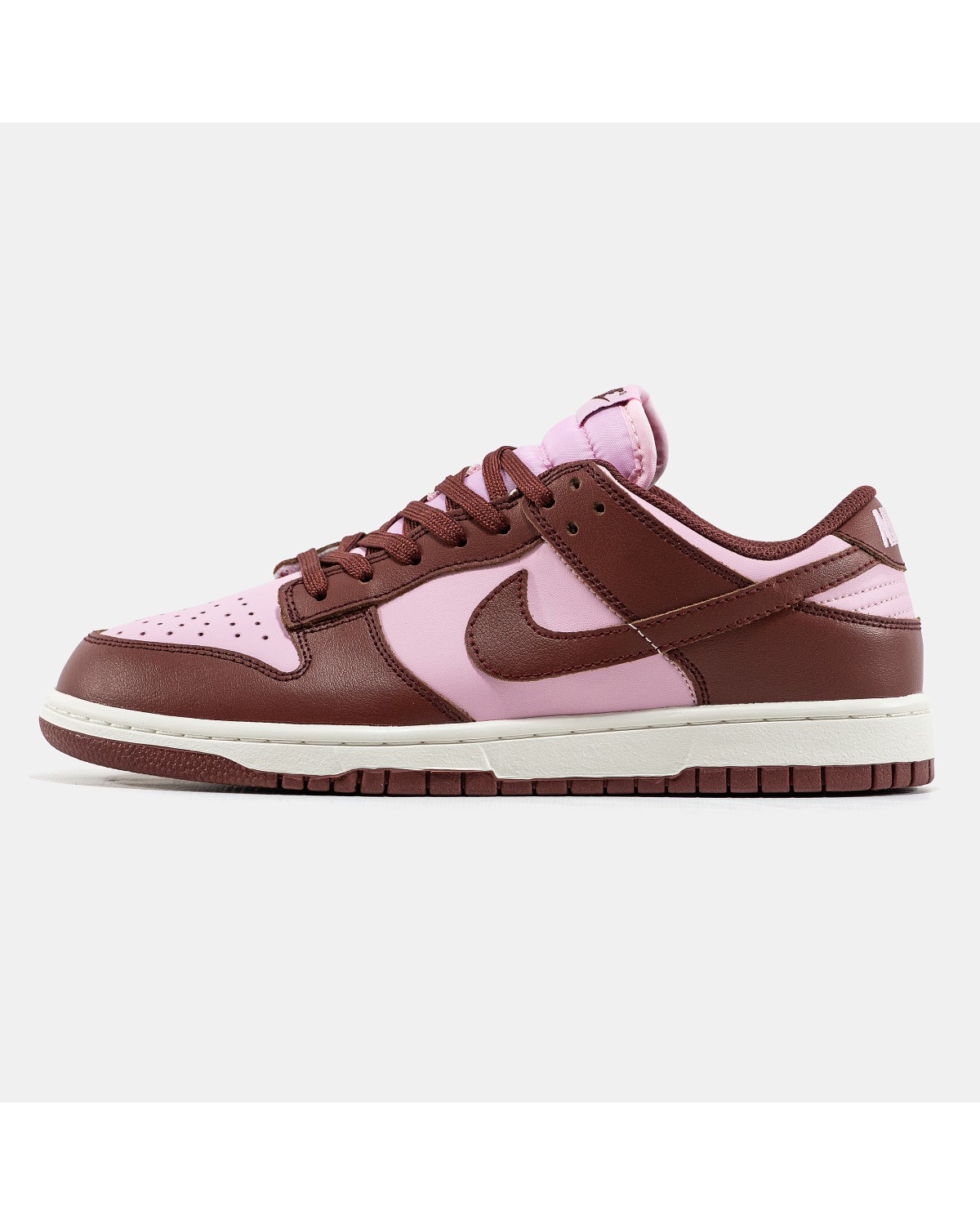 Nike SB Dunk Low