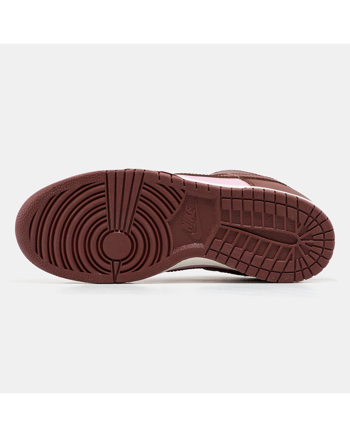Nike SB Dunk Low