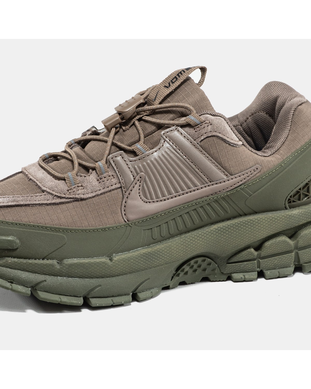 Nike Air Zoom Vomero Roam