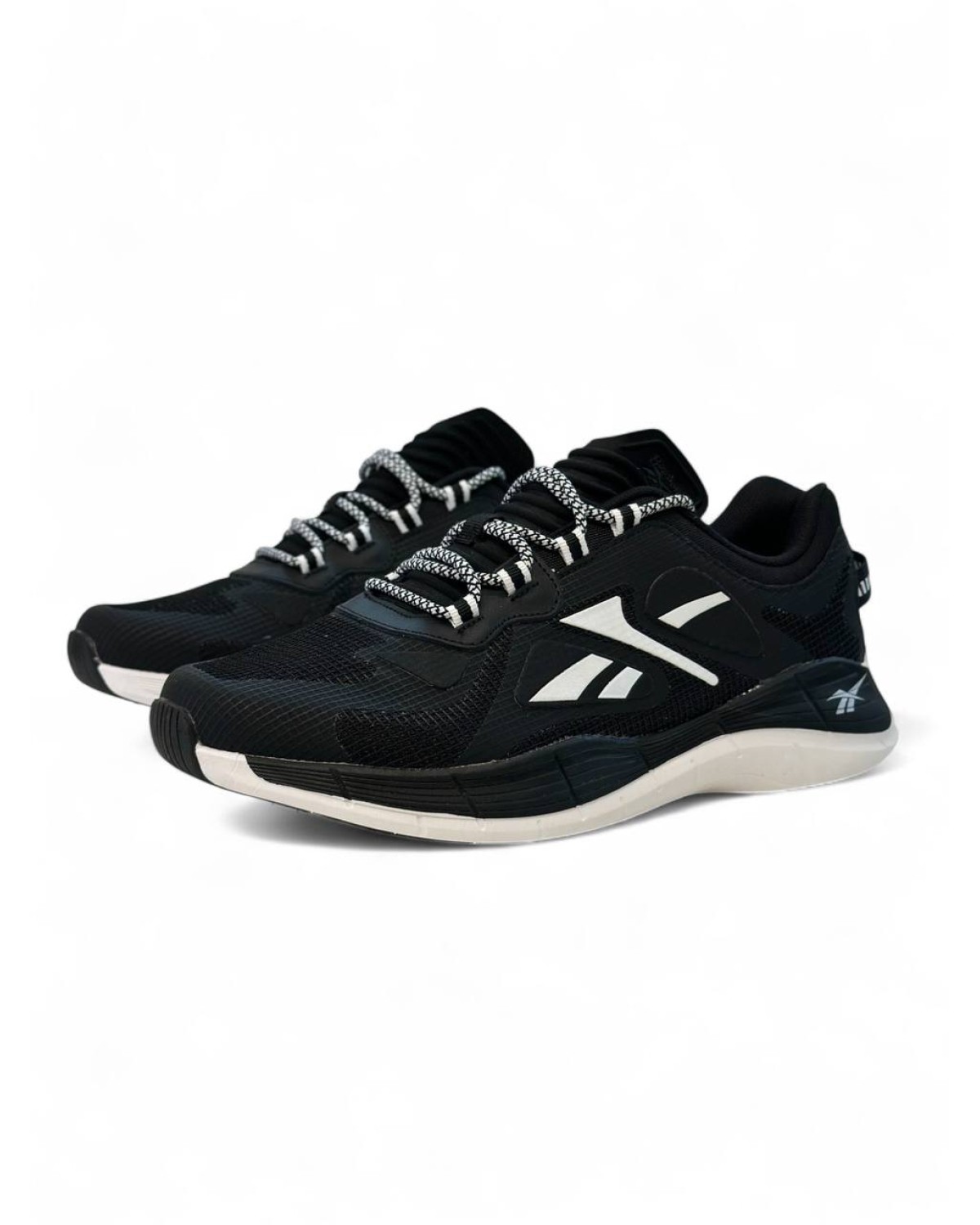 Reebok Zig Kinetica Black White