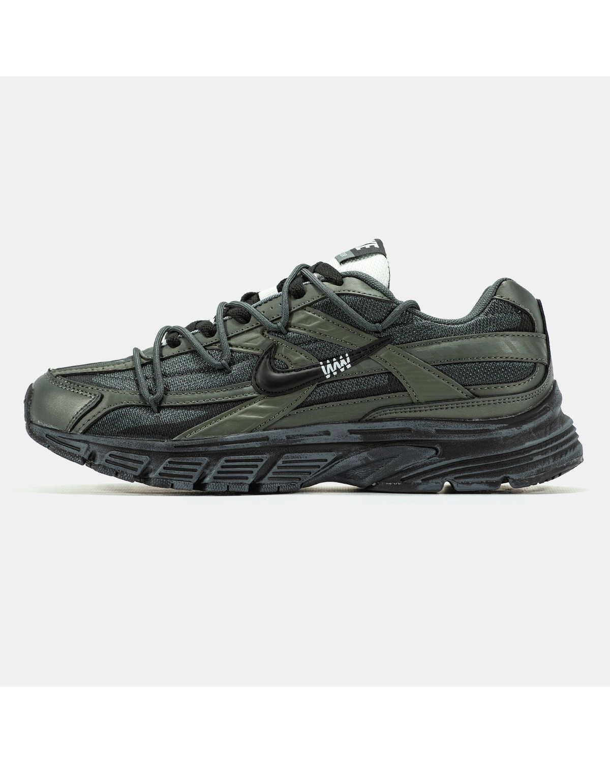 Nike Initiator