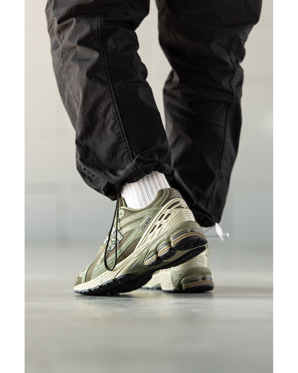 New Balance 1906R