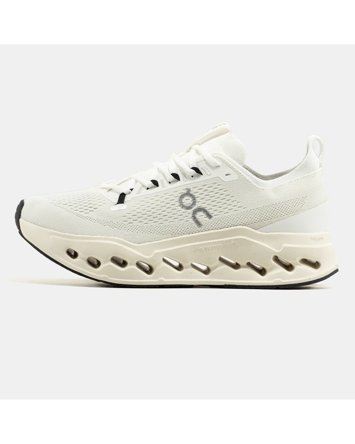 ON Cloudsurfer Beige