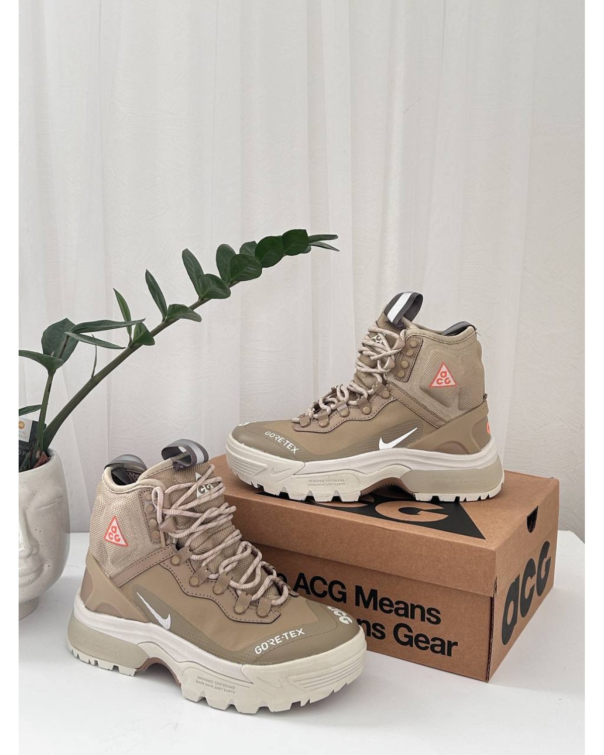 Nike ACG Air Zoom Gaiadome GTX  Beige White