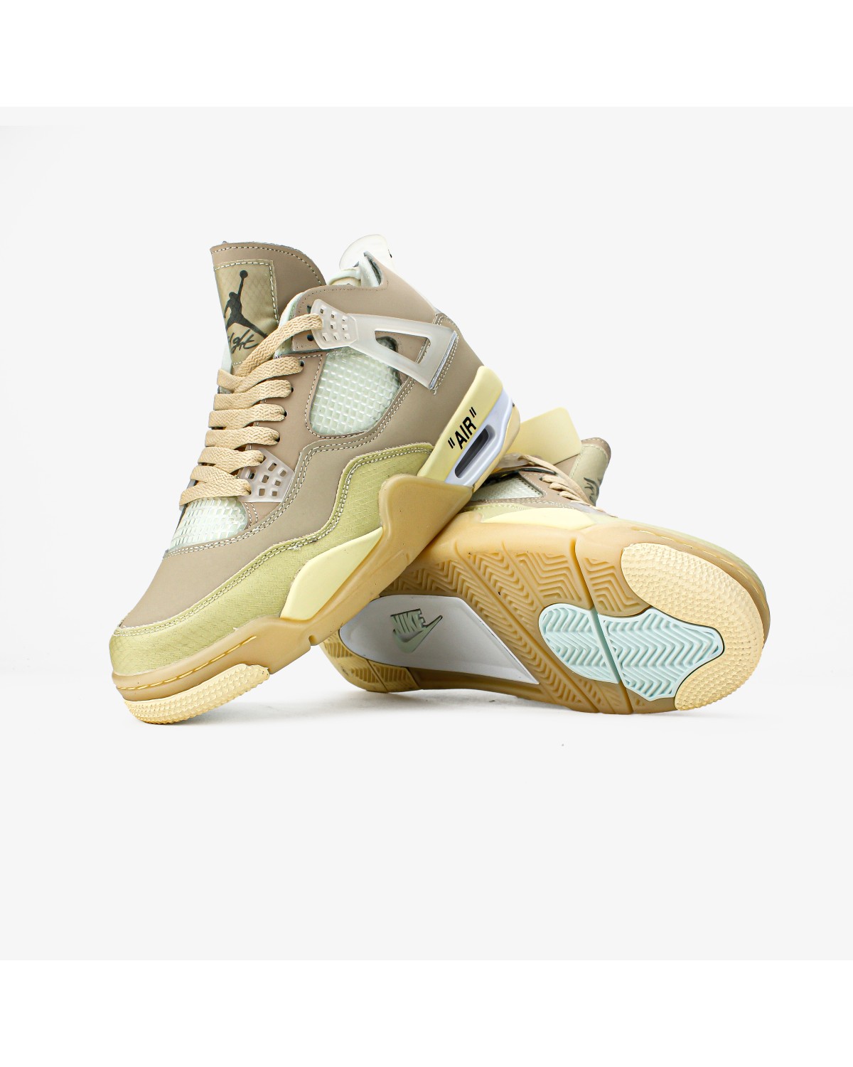 Nike SB Dunk Low x Supreme