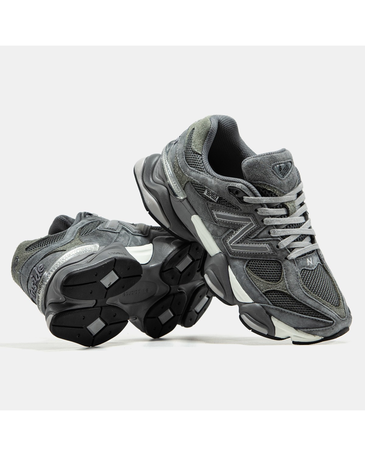 New Balance 9060 Grey
