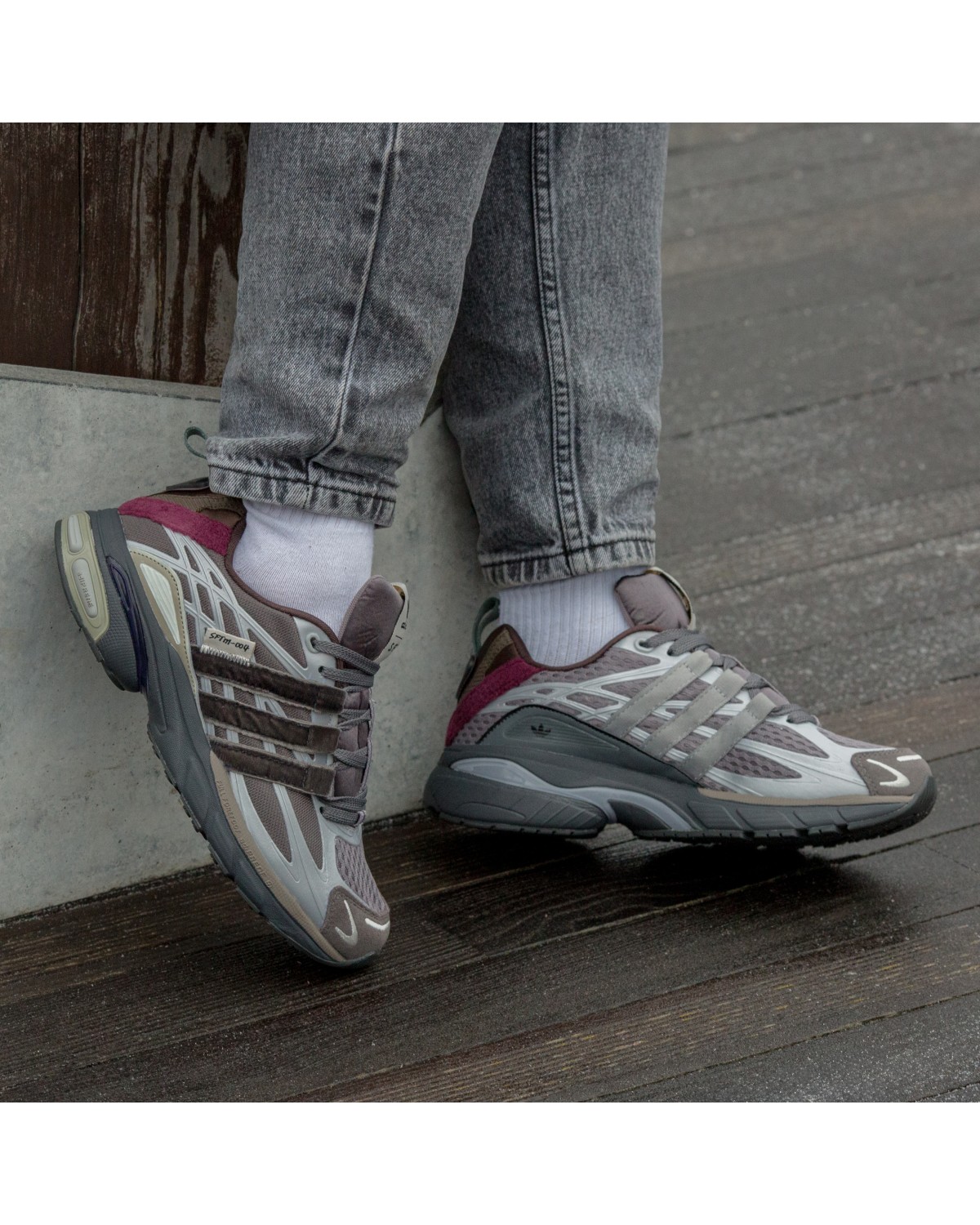 Adidas Adistar Cushion Taupe Metallic Granite