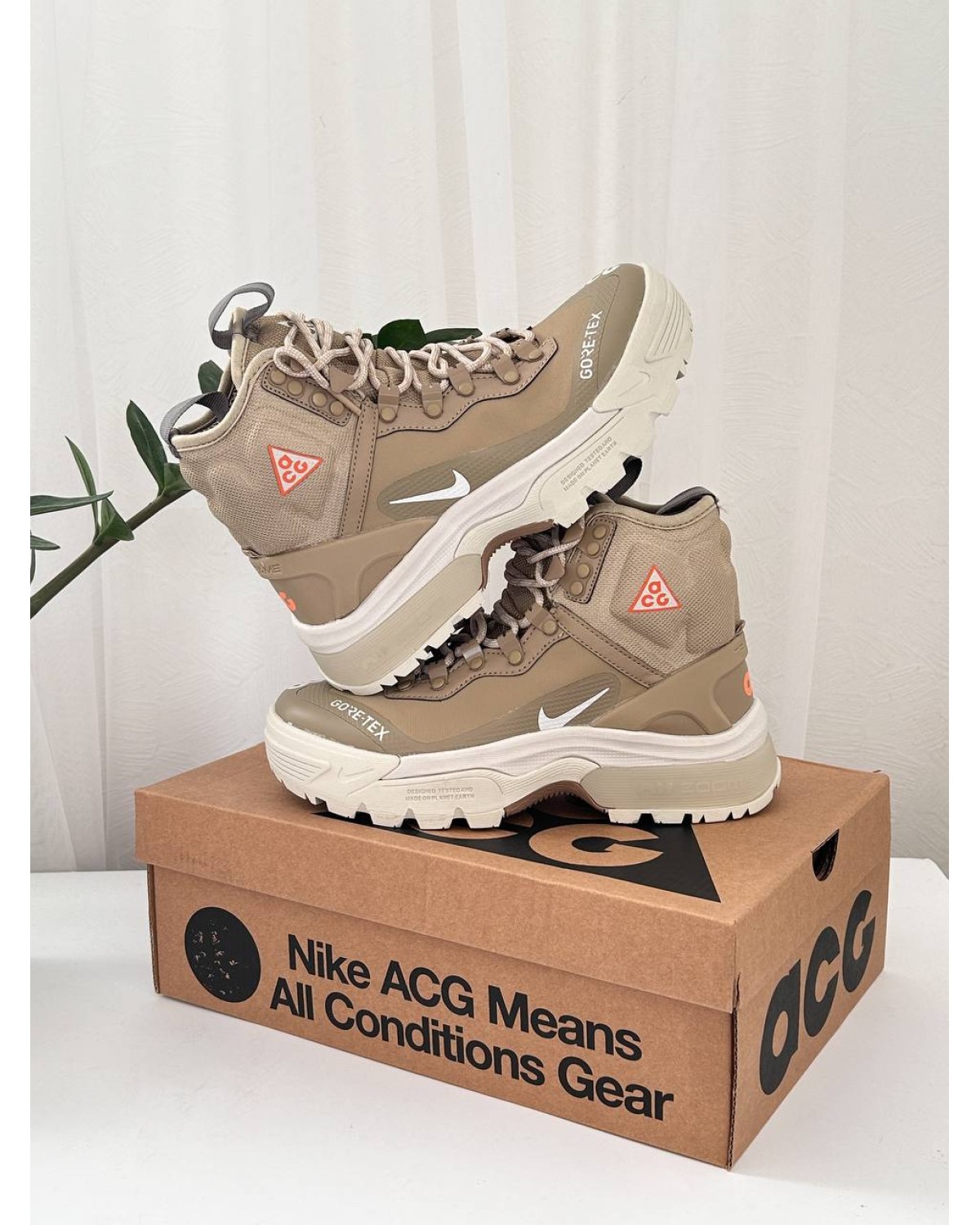 Nike ACG Air Zoom Gaiadome GTX  Beige White