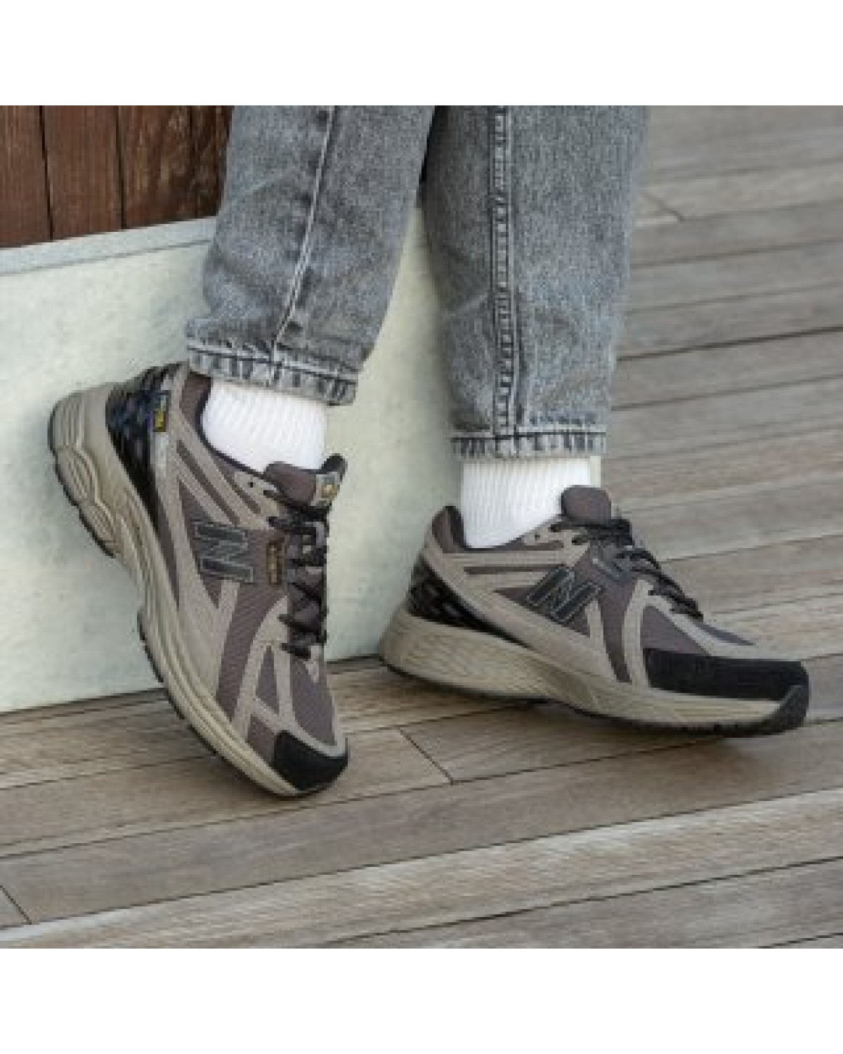 New Balance 1906R Gore-Tex Beige Black