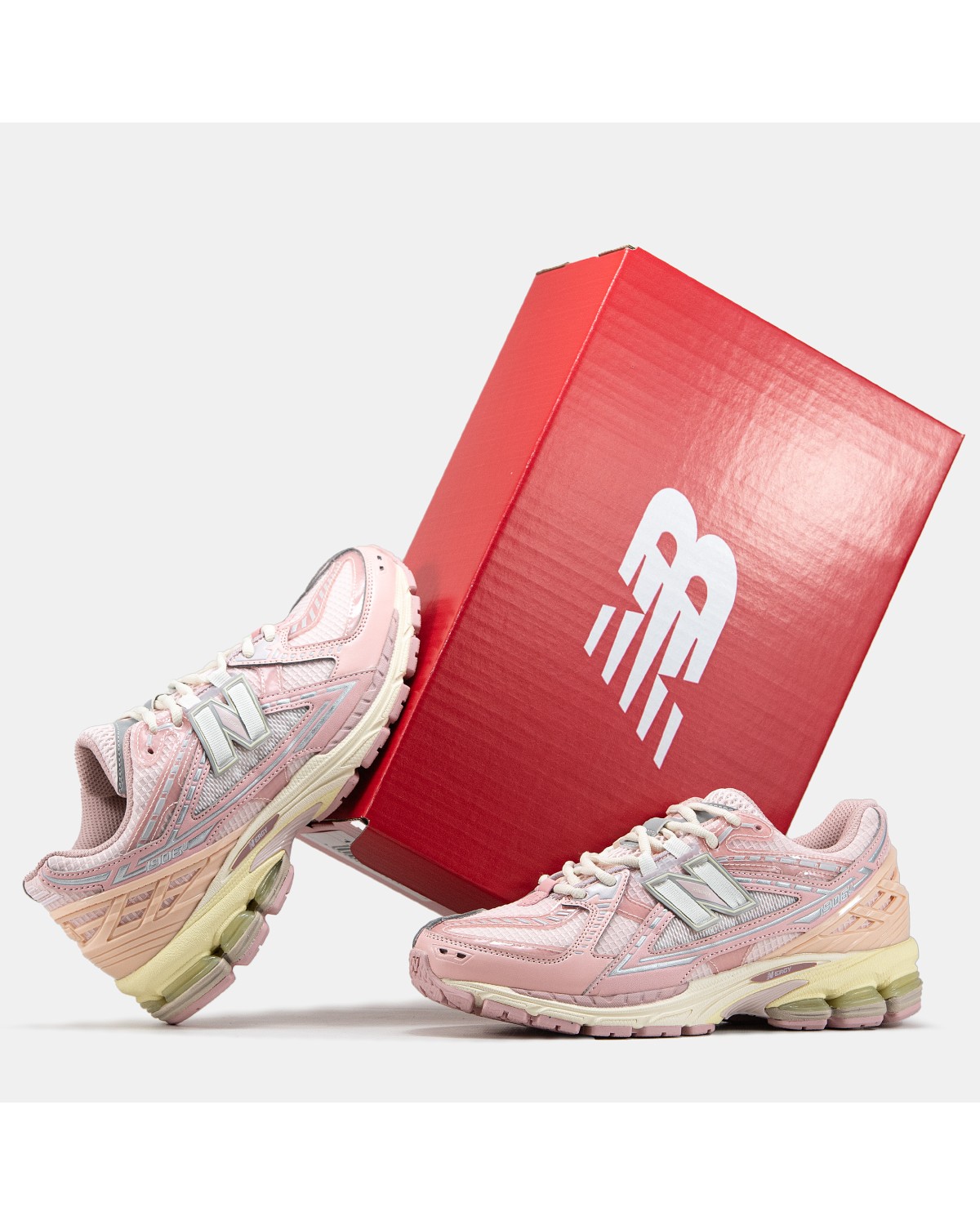 New Balance 1906U