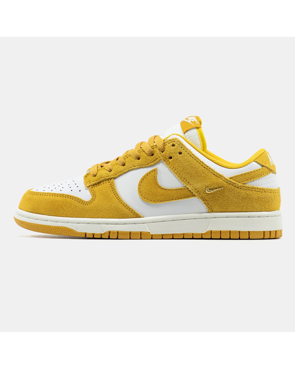 Nike SB Dunk Low
