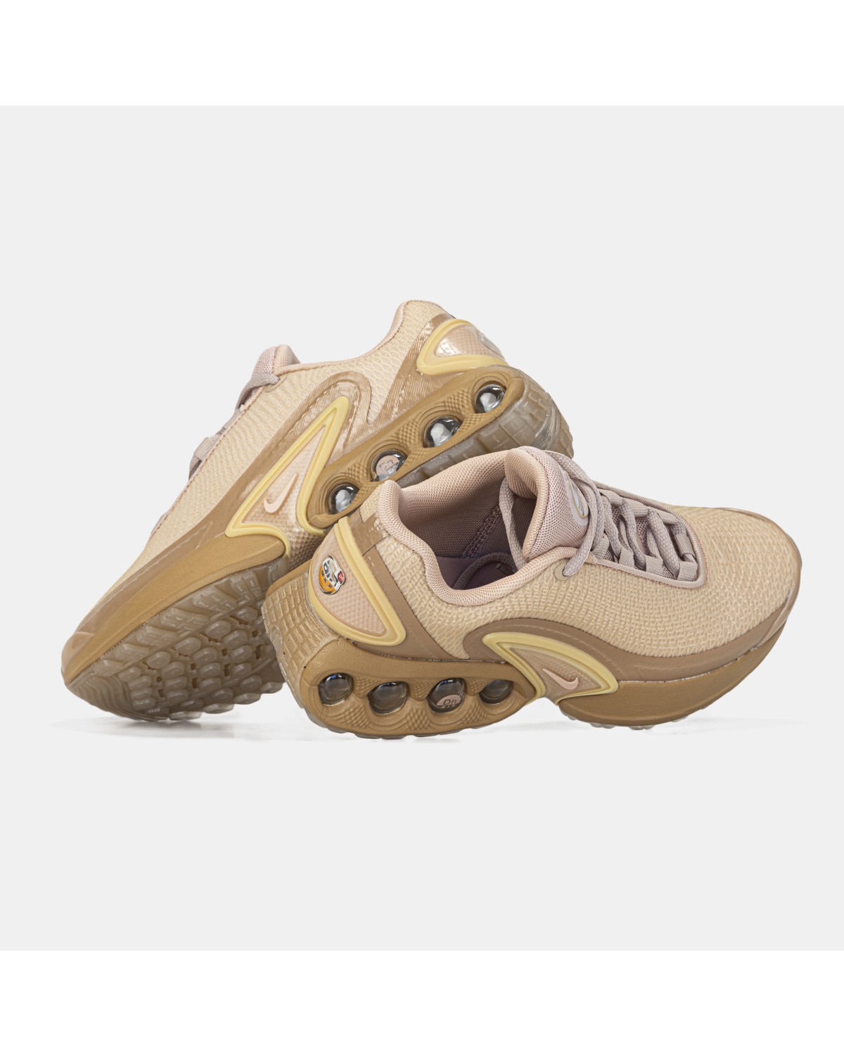 Nike Air Max Dn Isa Beige
