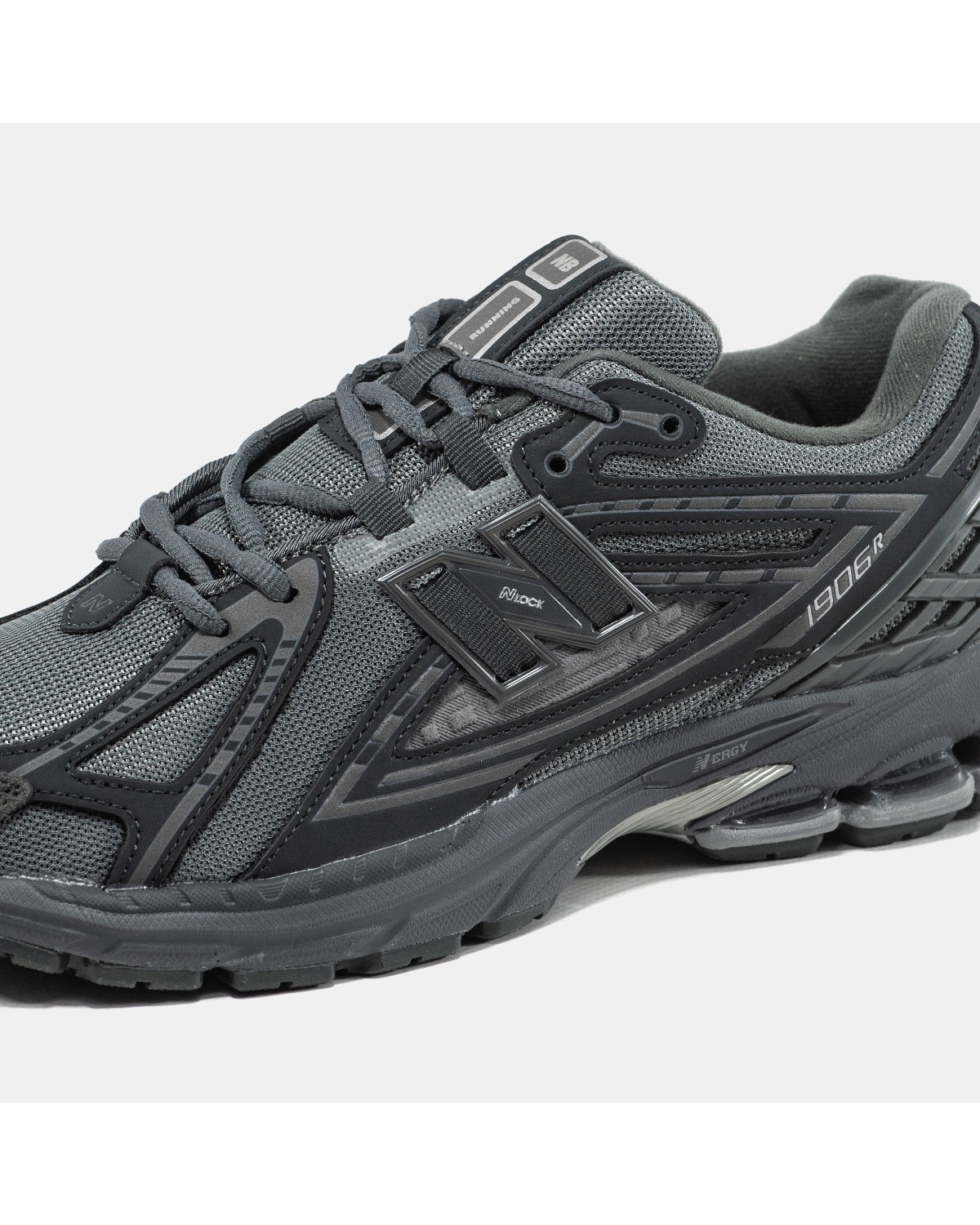 New Balance 1906R Greyscale