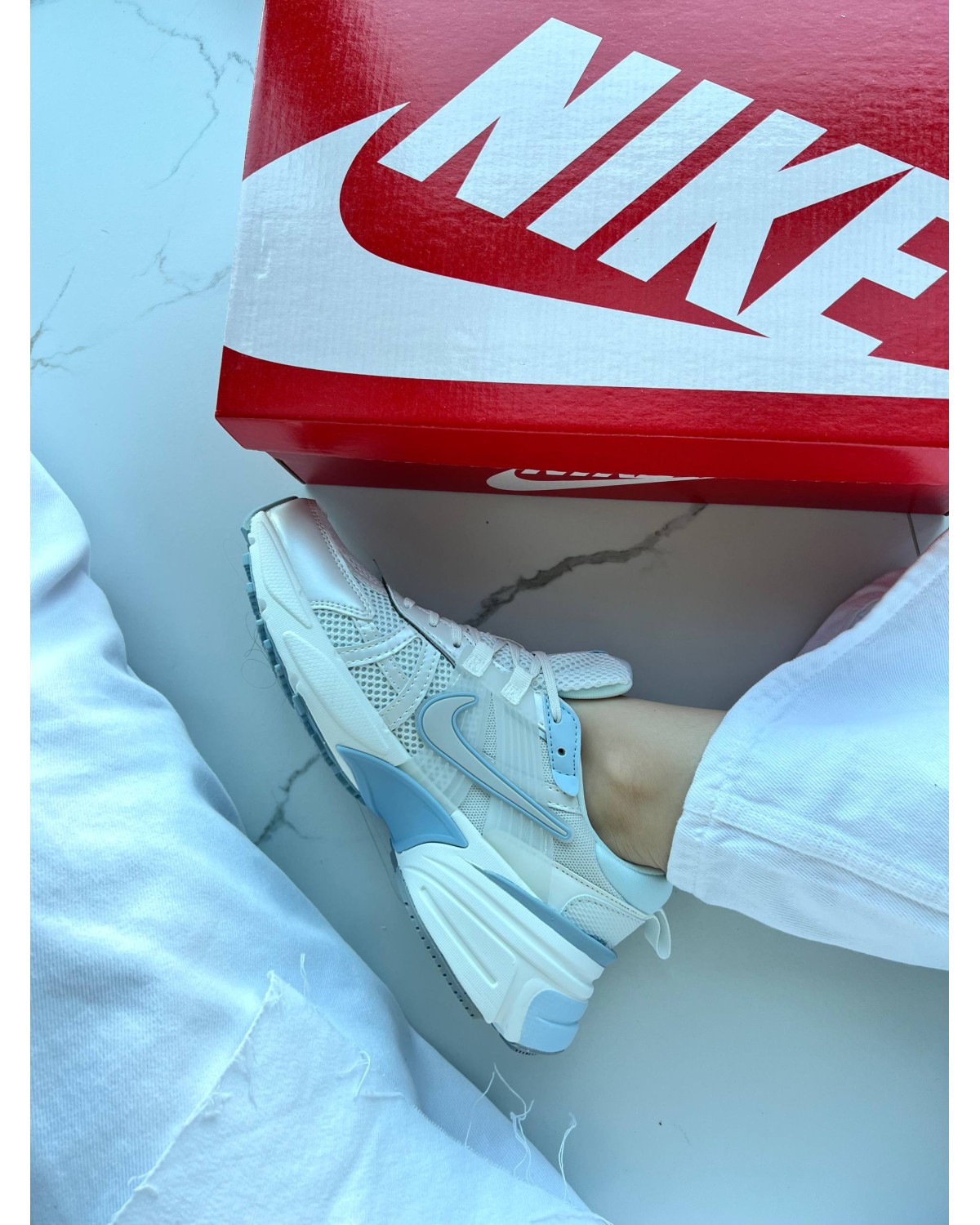Nike V2K Runtekk White Blue