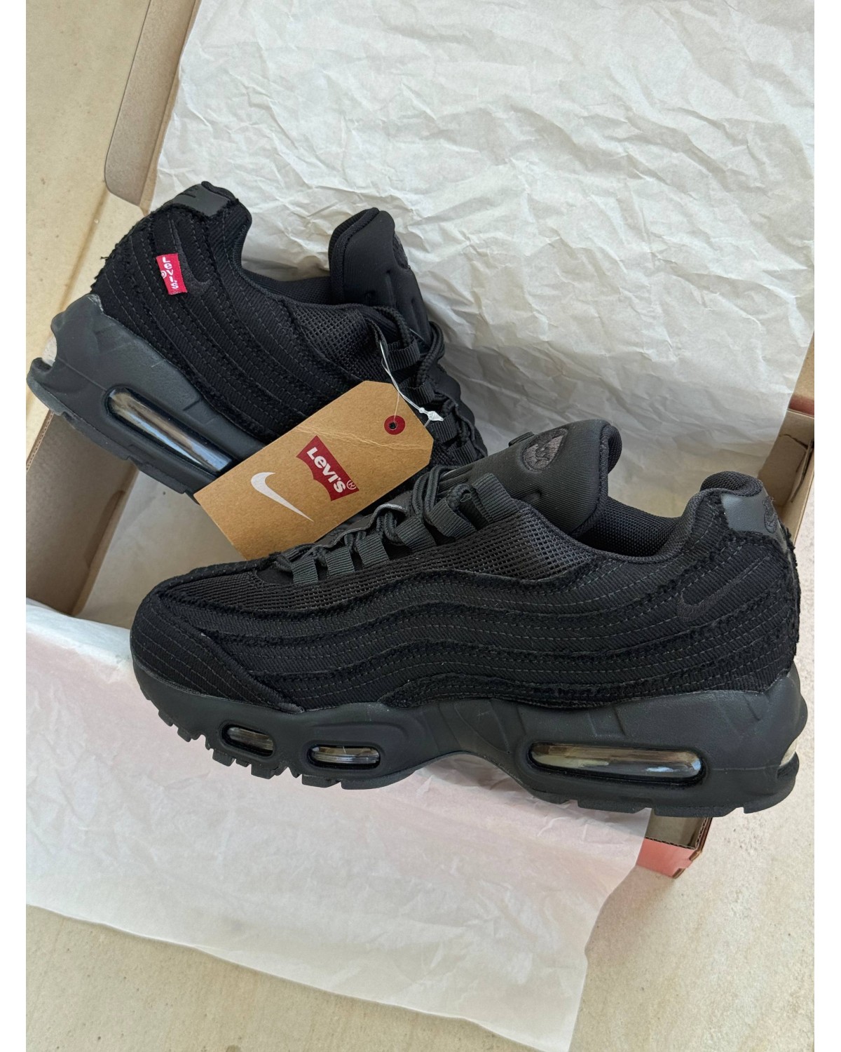 Levi’s x Nike Air Max 95 Black