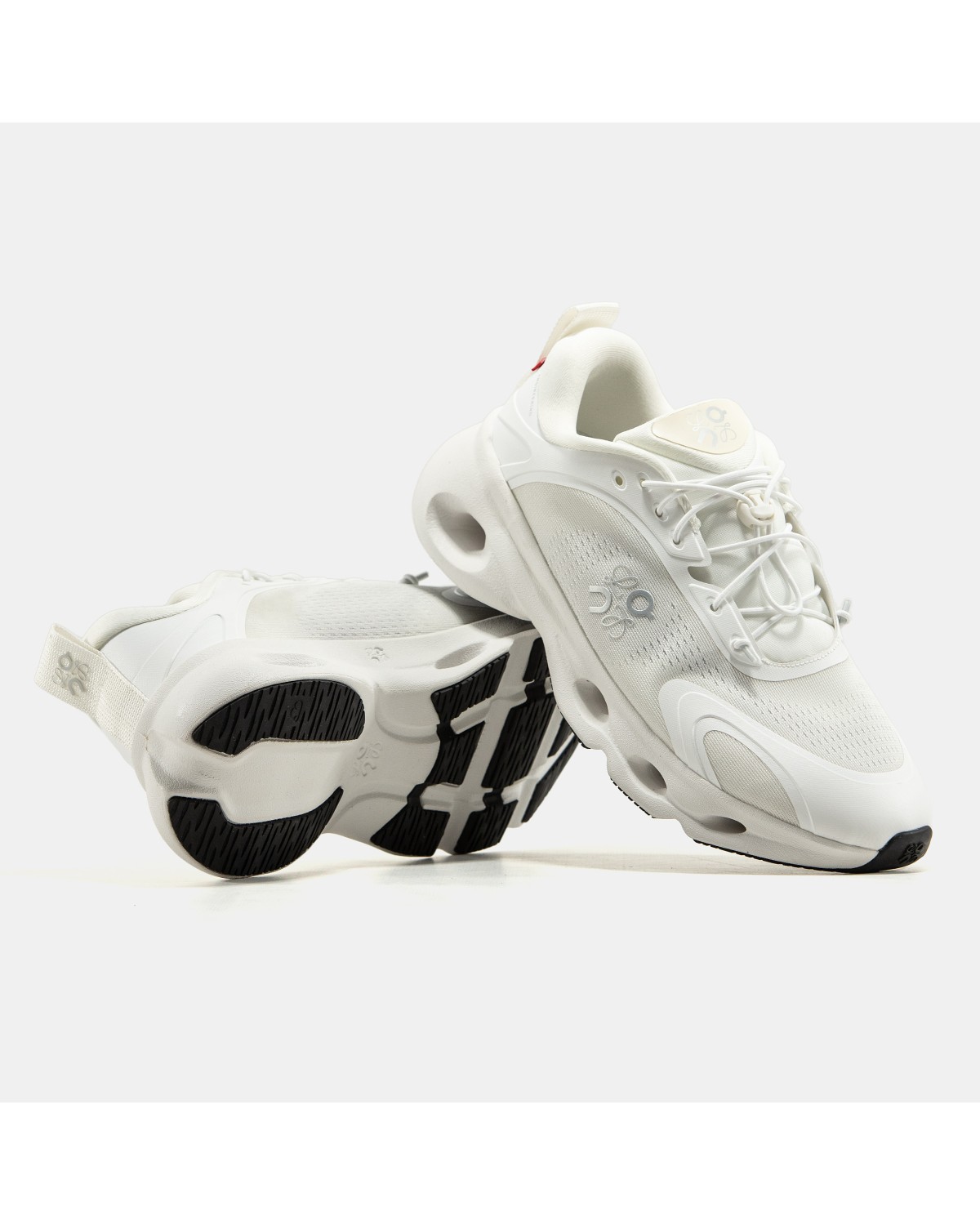 ON Cloudtilt x Loewe White