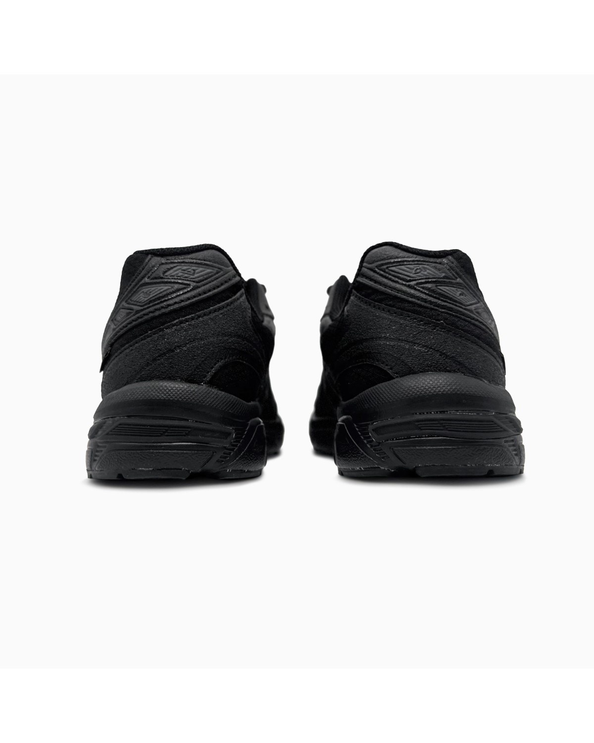 Asics Gel-1130 Triple Black Gore - Tex Asics Gel-1130 Triple Black Gore - Tex