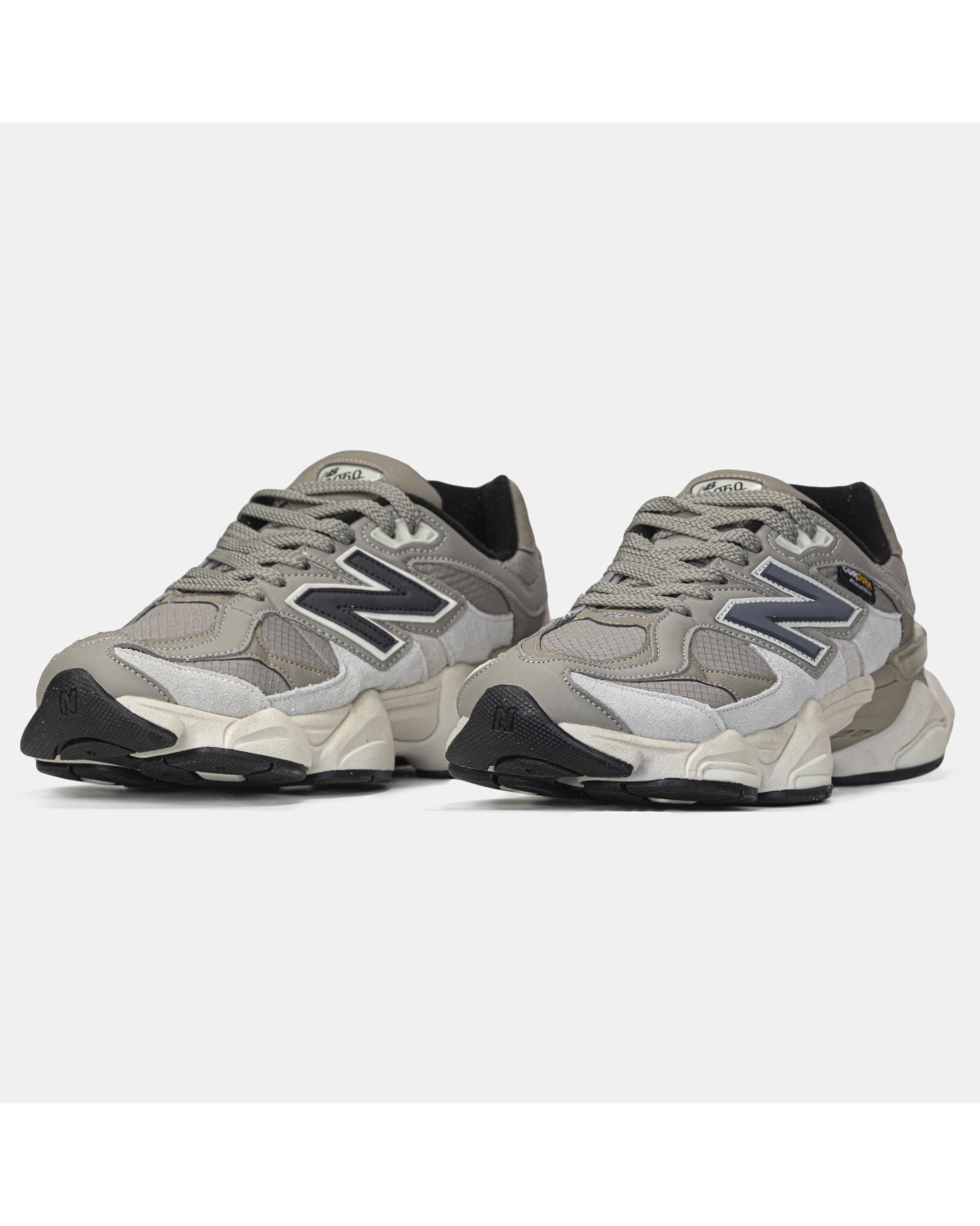 New Balance 9060 Beige New Balance 9060 Beige