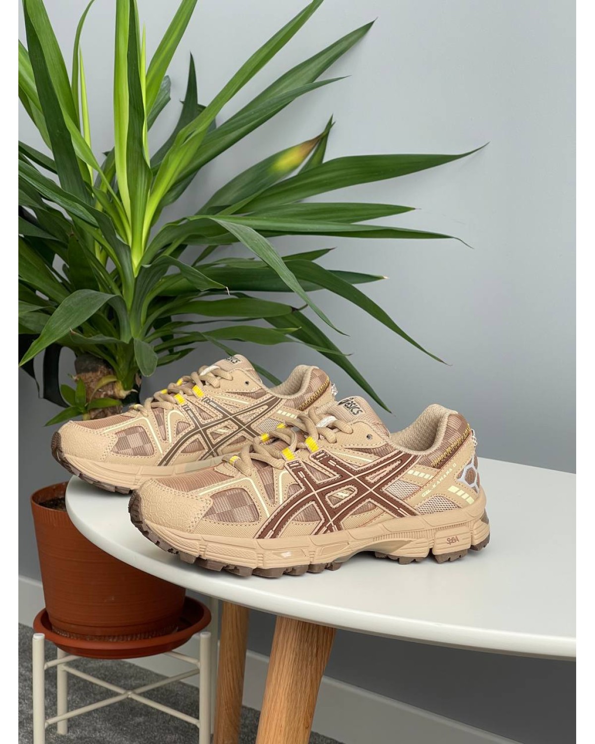 Asics GEL-Kahana 8 Brown Beige