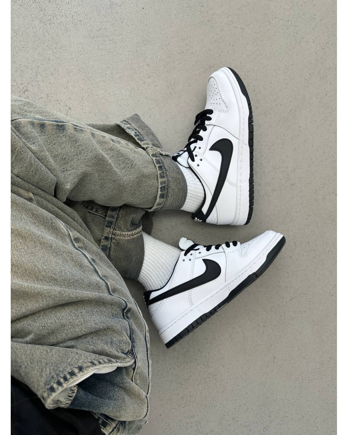 Nike SB Dunk Low White Black