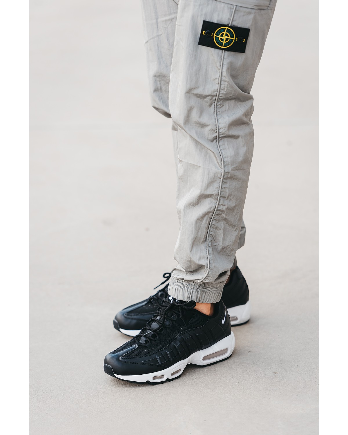 Nike Air Max 95 Black White