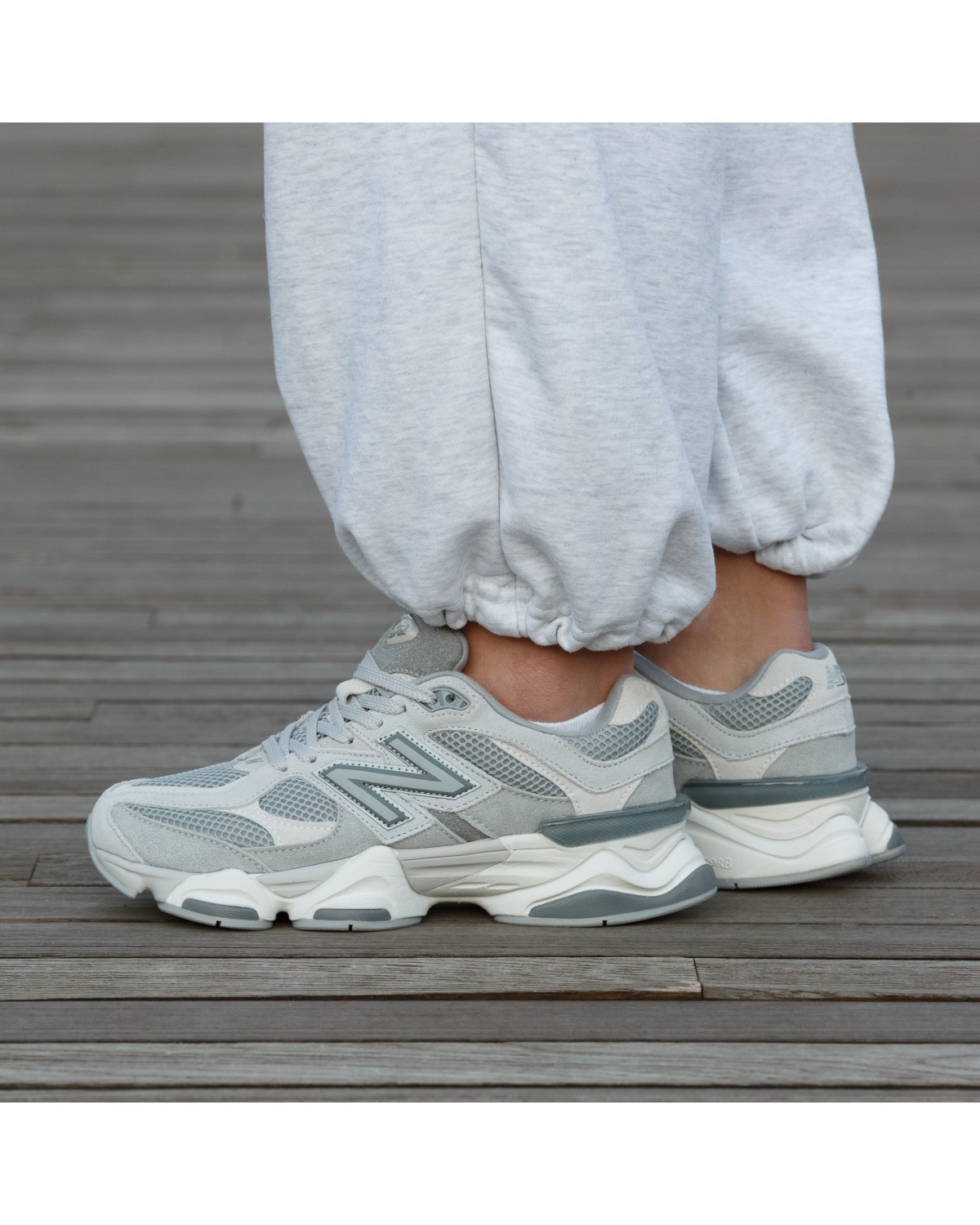 New Balance 9060 Grey