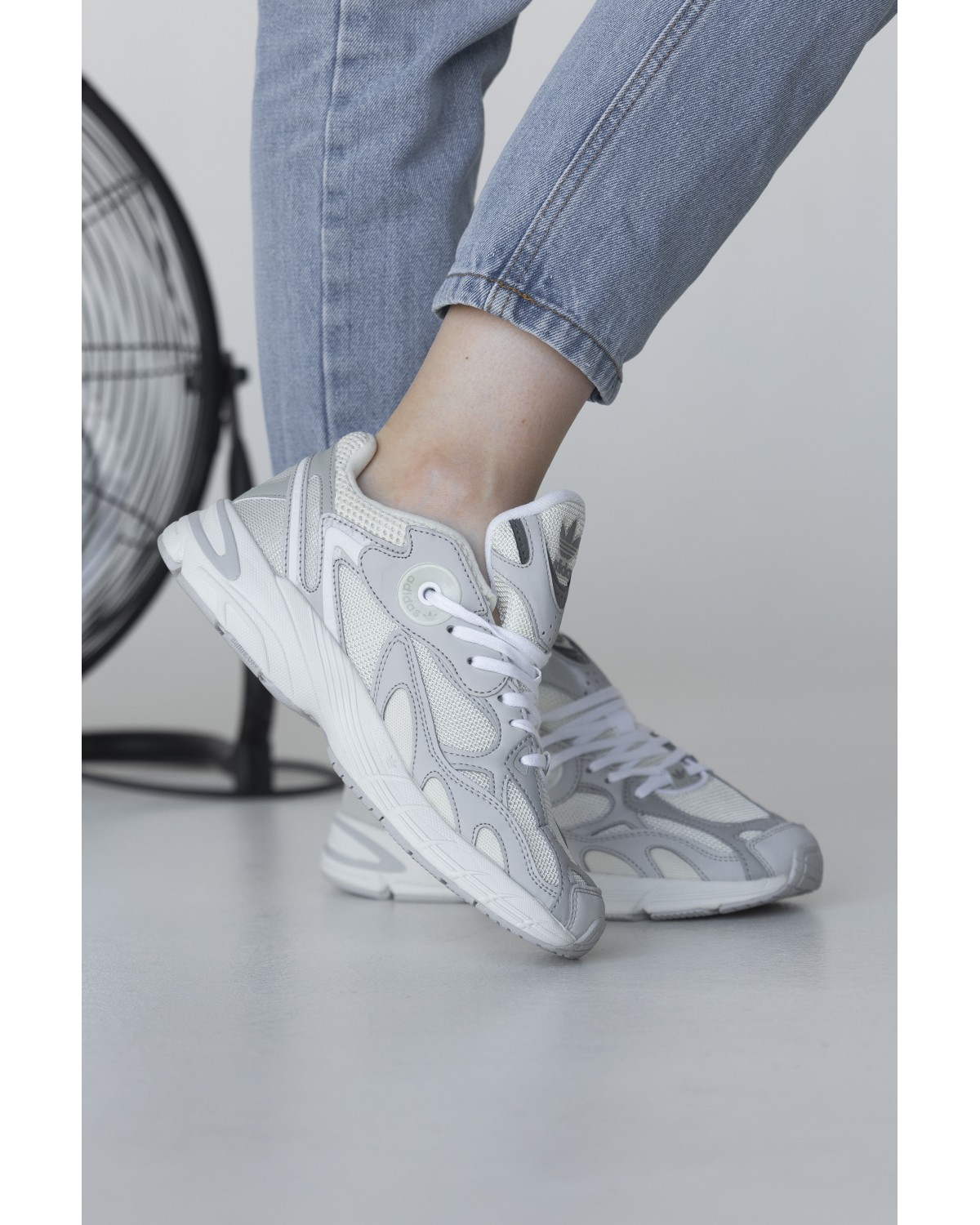 Adidas Astir White/Grey
