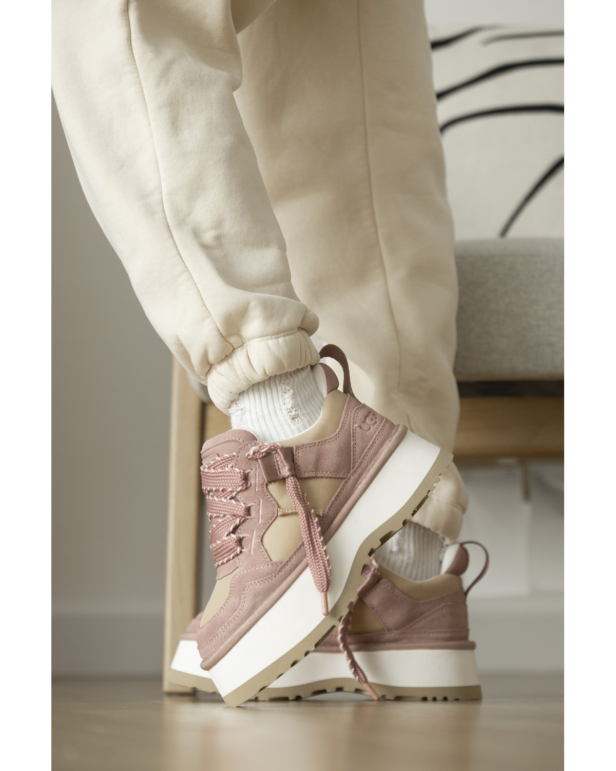 UGG Astromel Pink