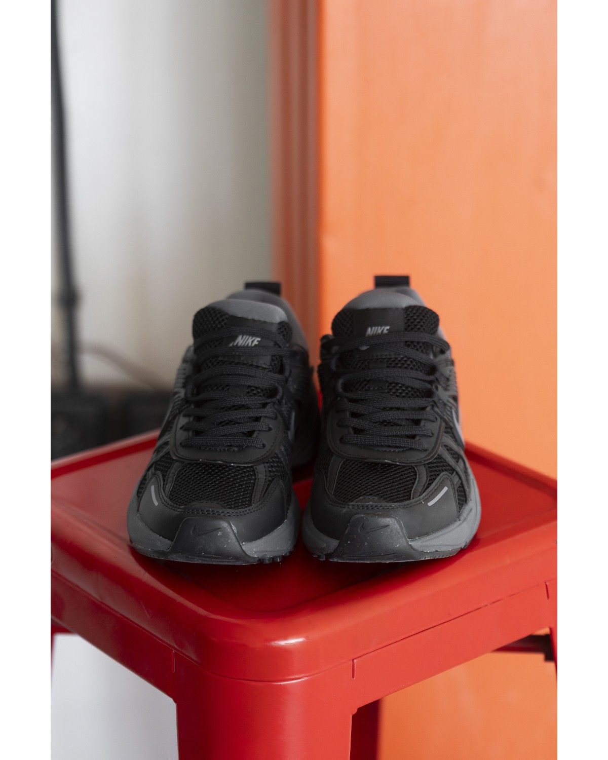 Nike V2K Runtekk Black