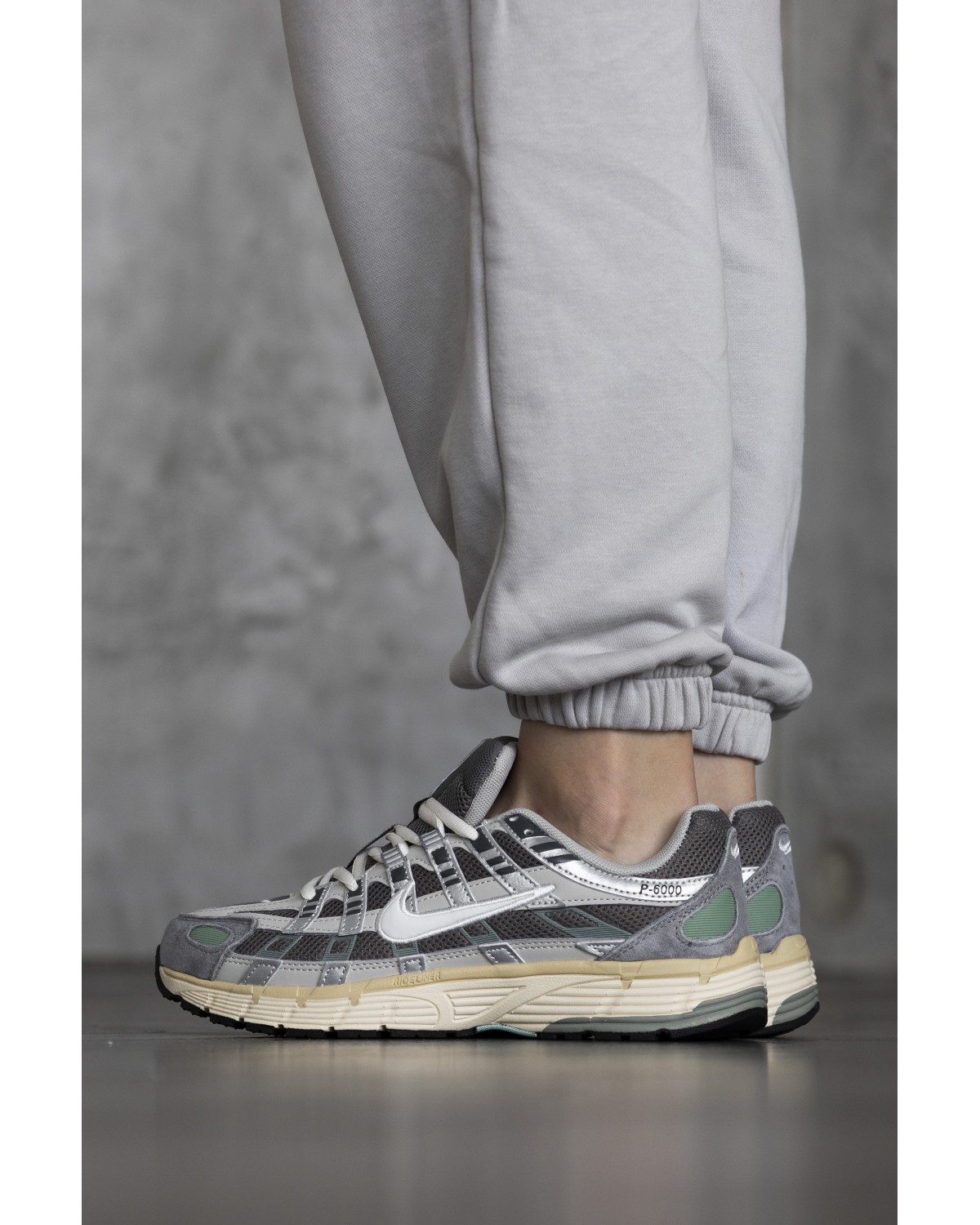 Nike P-6000 Grey Green