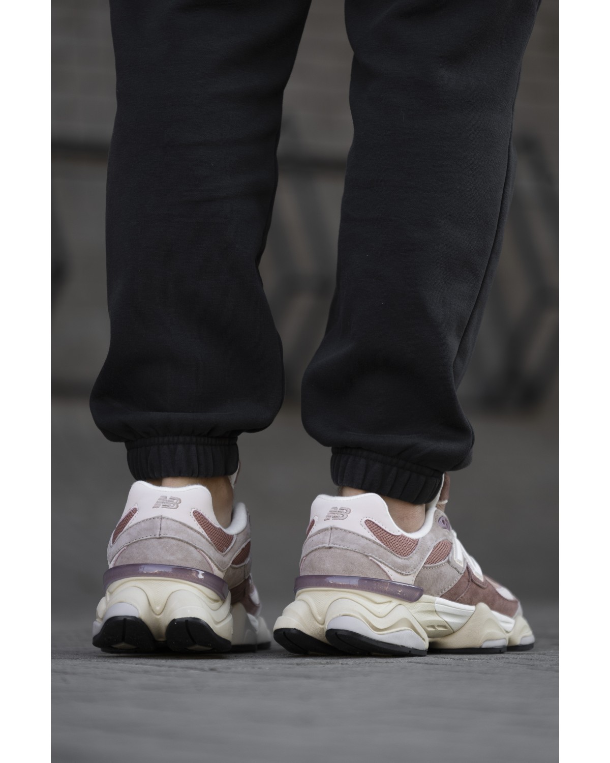 New Balance 9060 Brown Sparrow