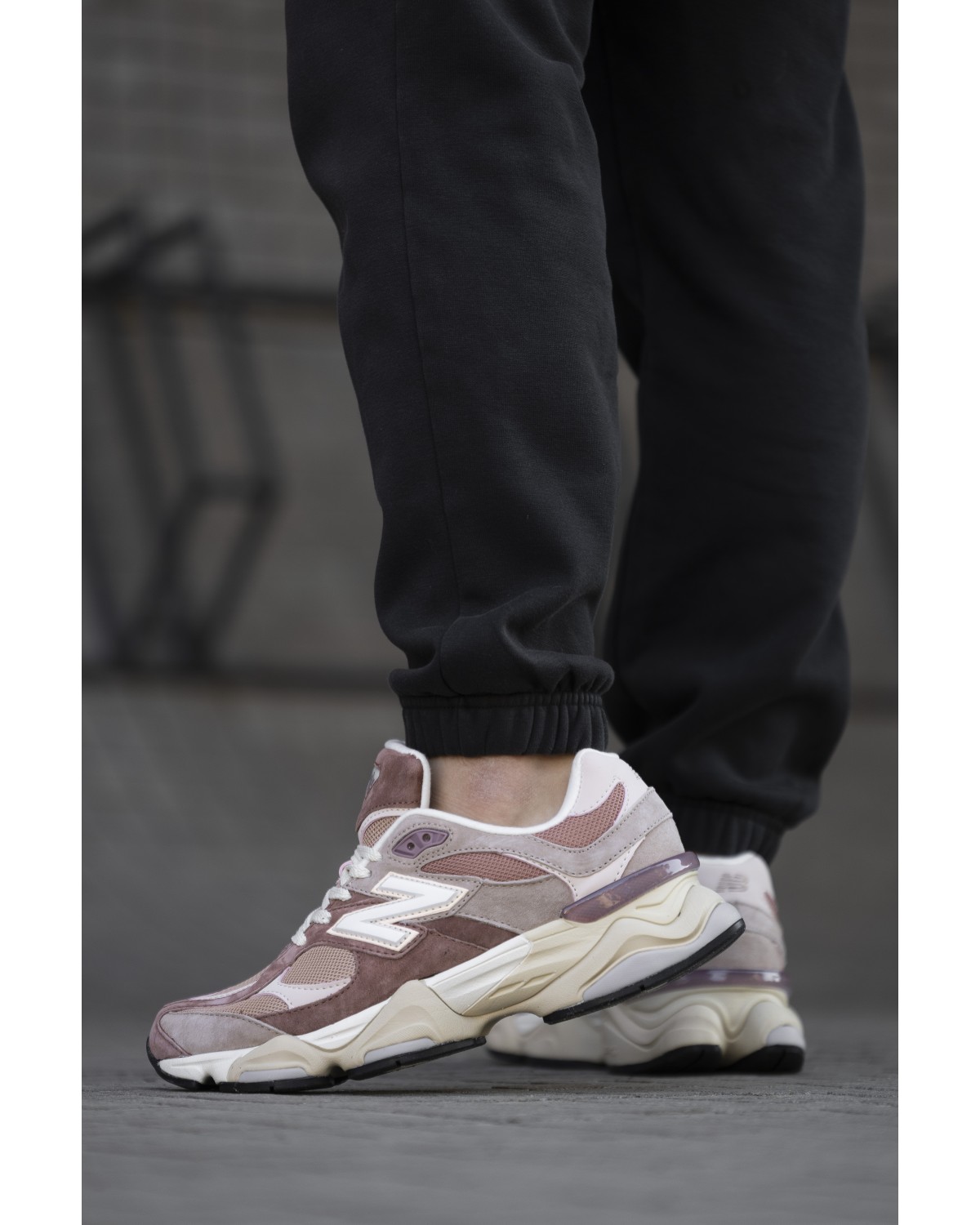 New Balance 9060 Brown Sparrow