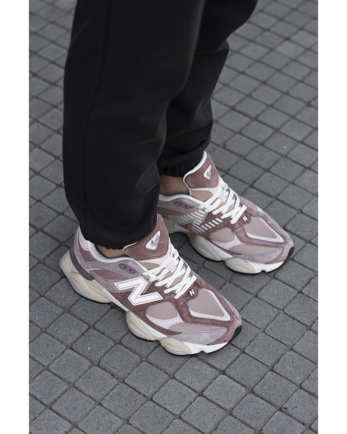 New Balance 9060 Brown Sparrow