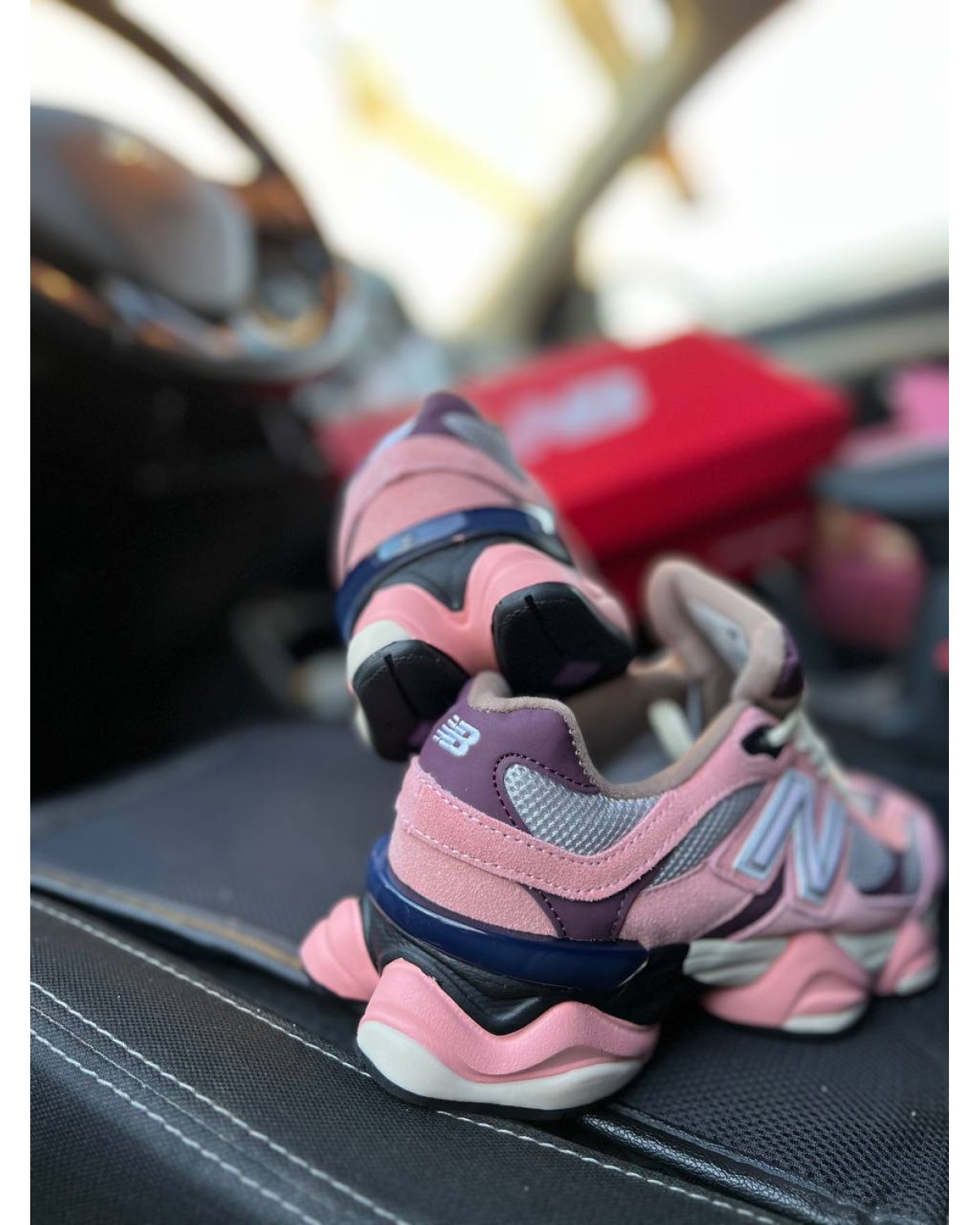 New Balance 9060