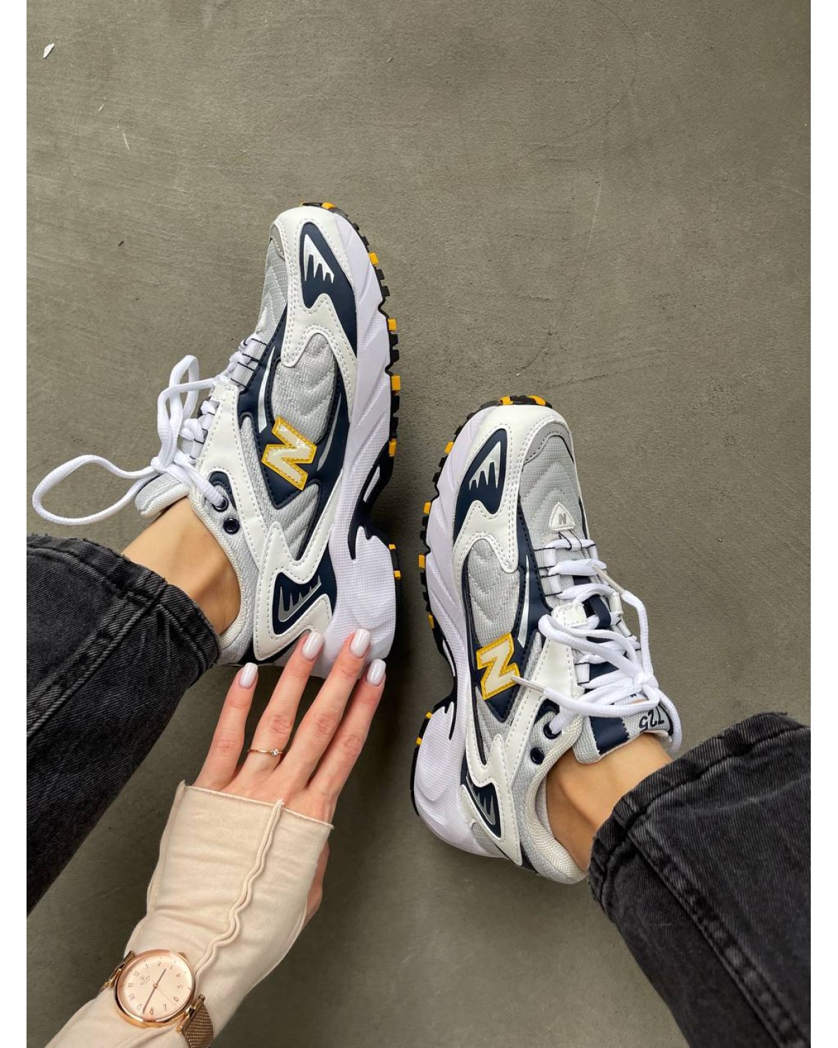 New Balance 725