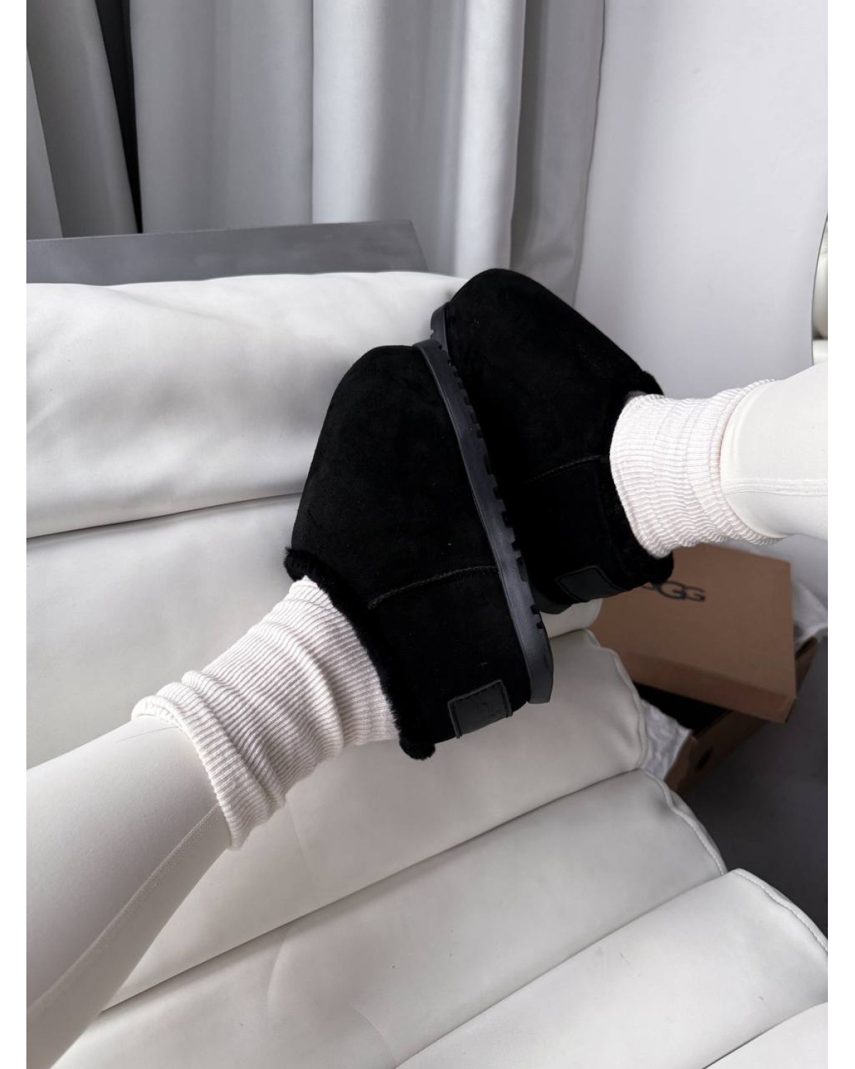 UGG Pumped Slide Black
