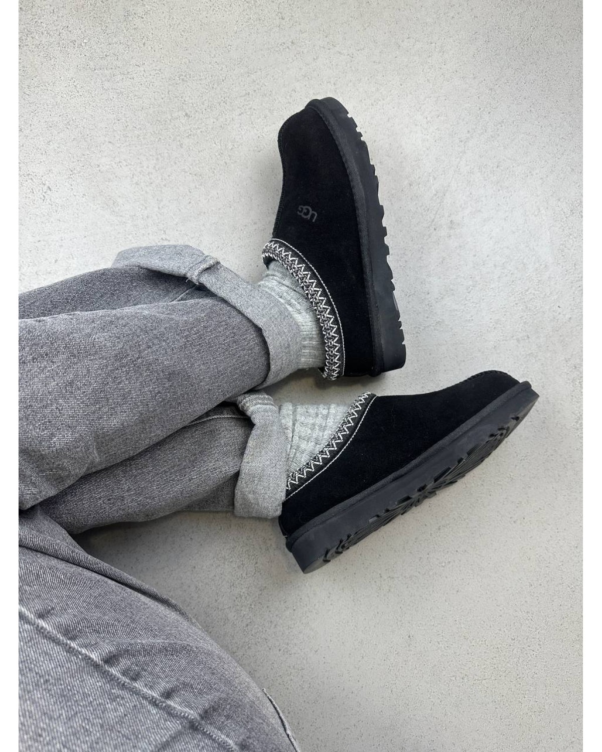 UGG Tasman Slipper Black
