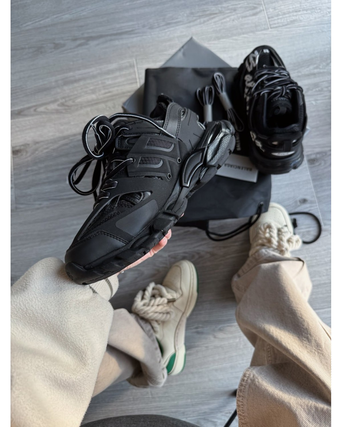 Balenciaga Track Sneaker Signature - Black White