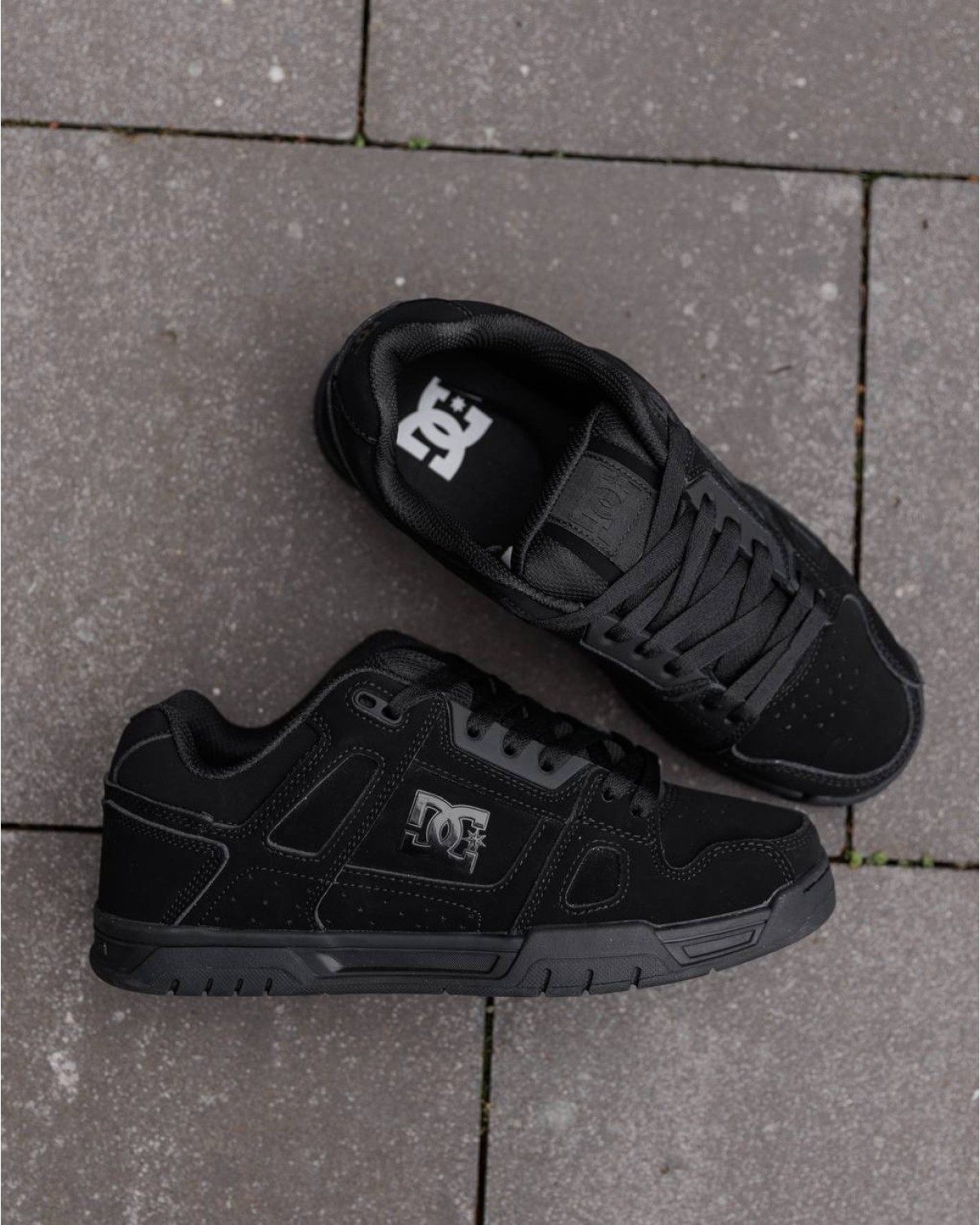 DC Stag Black