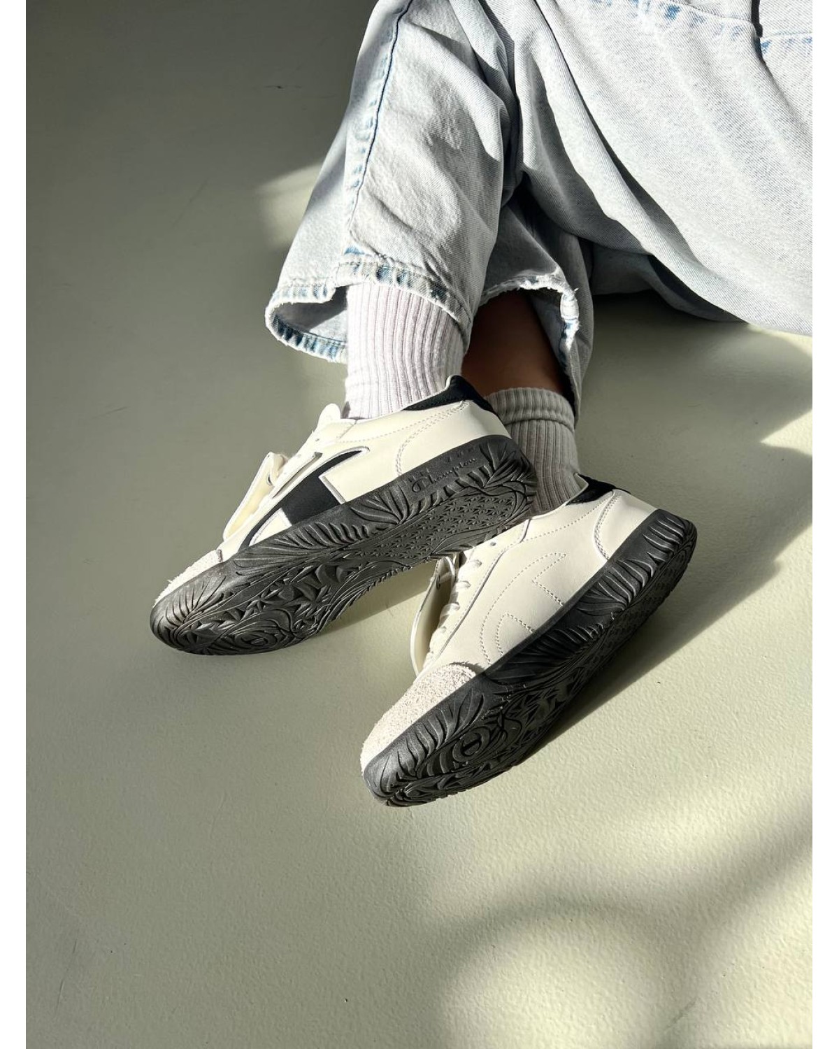 Champion shoes white